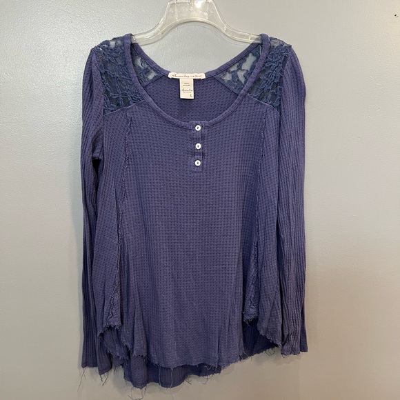 Women's Waffle Knit Blouse with Lace Design - Picture 1 of 6